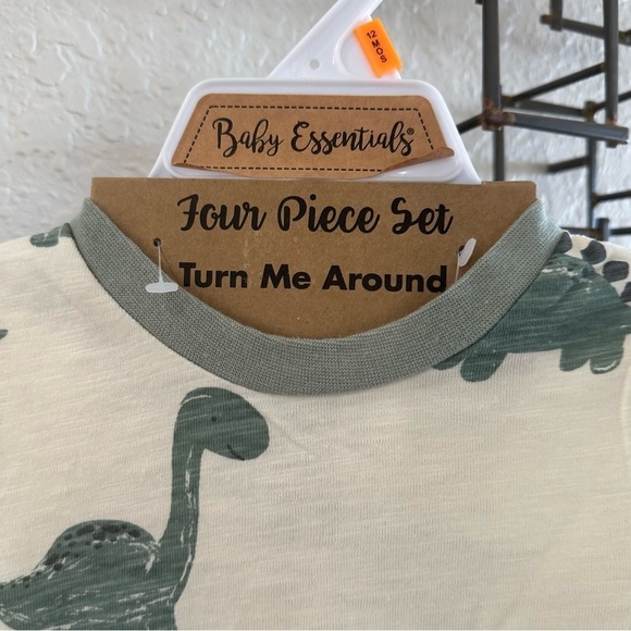 Baby Essentials - Four-piece set - 12 Months - New - Picture 5 of 10